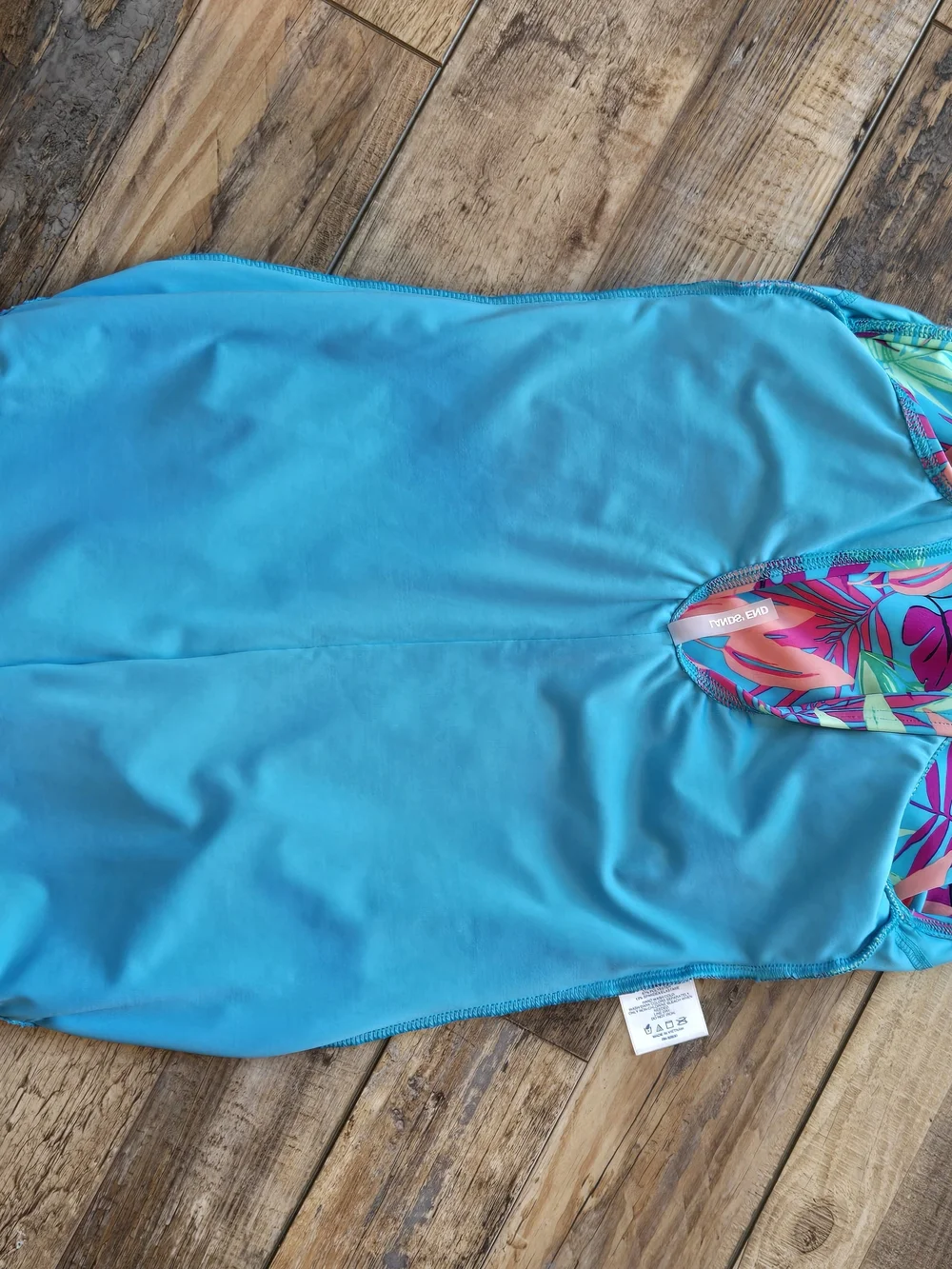 ​Lands' End Tropical Leaf One Piece Swimsuit Soft Cup Aqua Pink Size 6